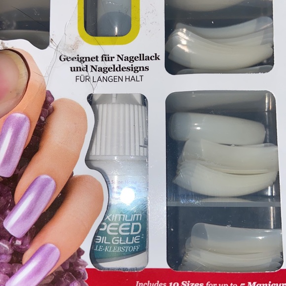 Nail tips for do it yourself acrylic or gel nails - Picture 3 of 6